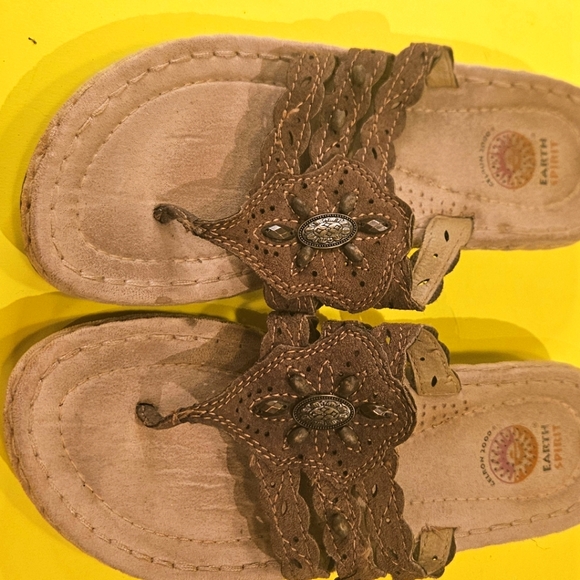Bundle deal Earth Spirit Sandals Womens Beaded Flip Flop Pink Leather Slip On - Picture 1 of 9